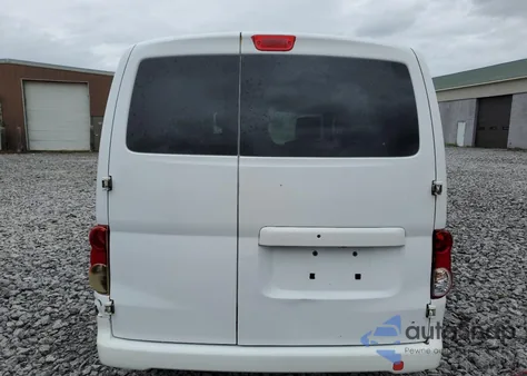 2014 Nissan Nv200 2.5S z USA, uszkodzony, nr VIN 3N6CM0KN2EK697694